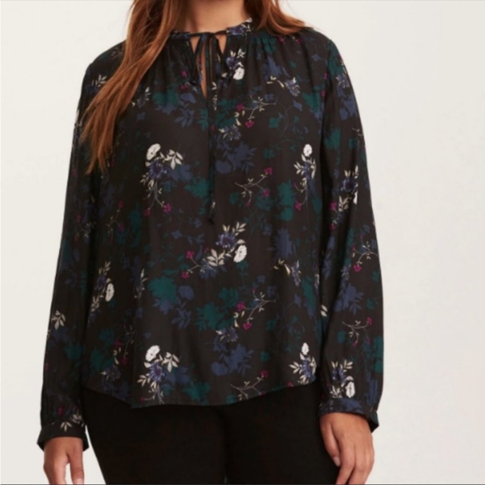 Torrid Floral Crepe Smocked Tie Neck Peasant Top 1X